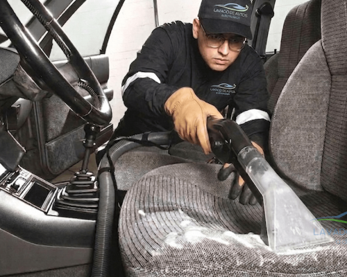 LIMPIEZA DE ASIENTOS lavado de autos a domicilio